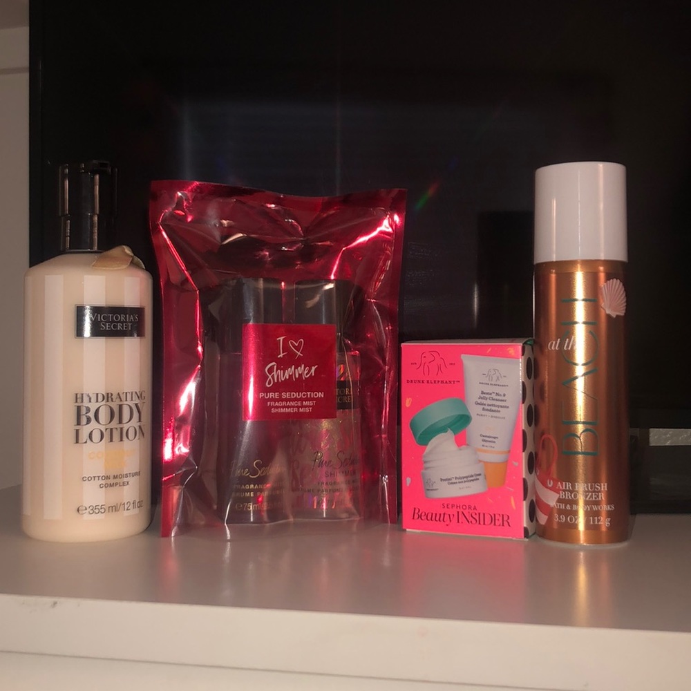 Lotion, spray and shimmer, face cream, and bronzer